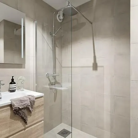 One Bedroom, Ev-charging, Walk-in Closet, Garage *